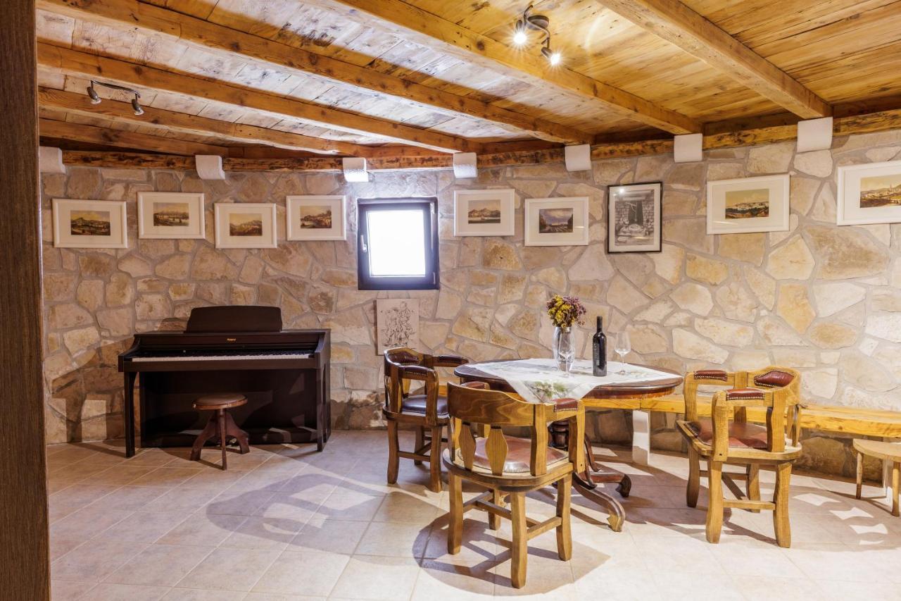 Villa Atrium Макарска Экстерьер фото